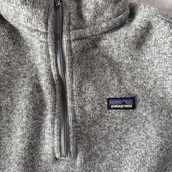Patagonia Women's "Better Sweater" - Picture 2 of 3